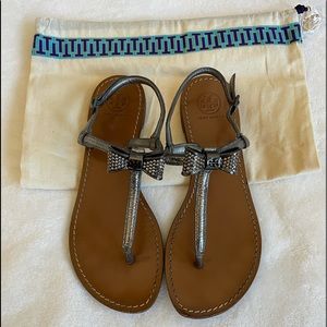 [Tory Burch] Thong Sandals Bryn Pave Bow Flat